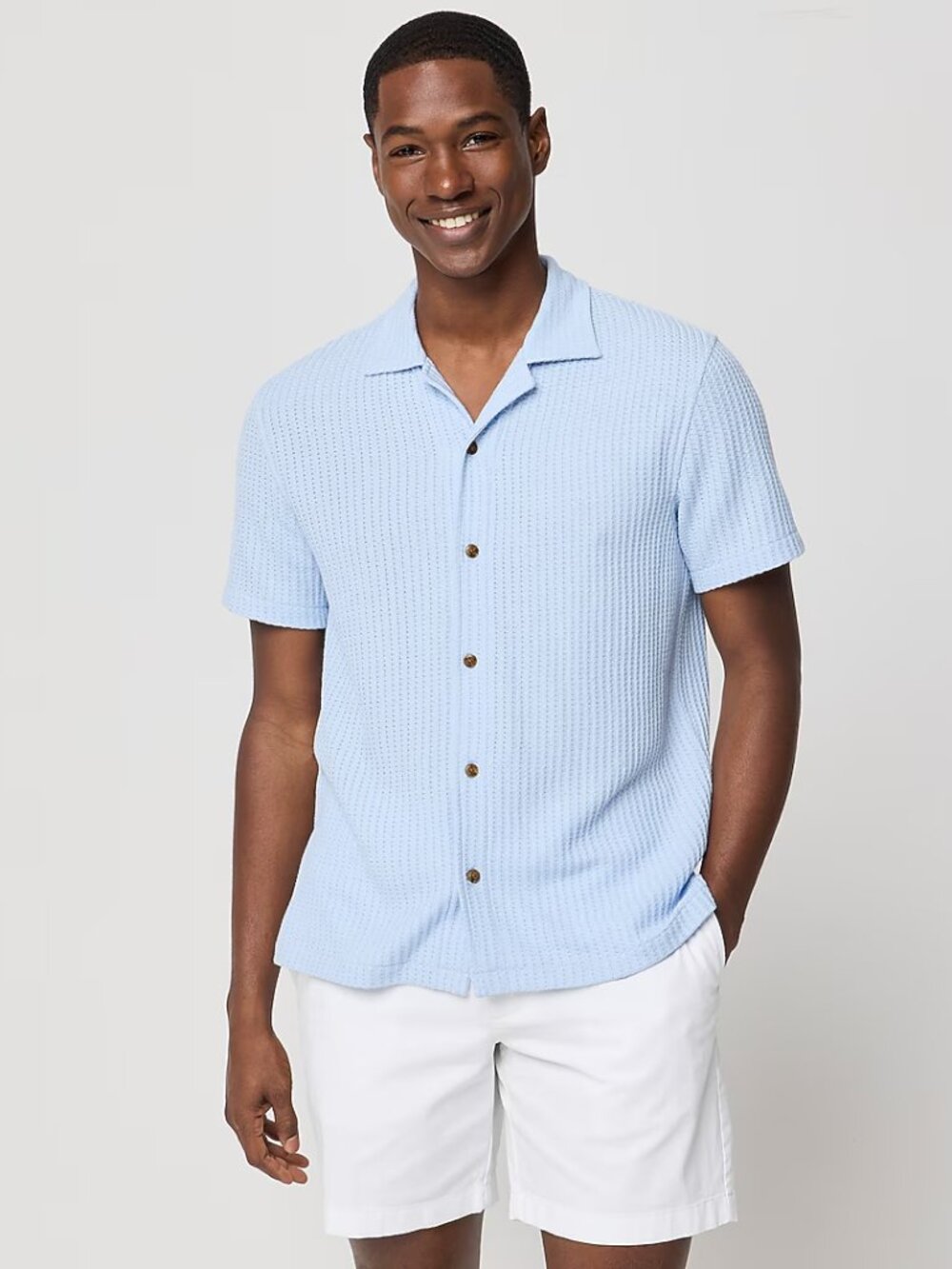 Short-sleeve textured camp shirt